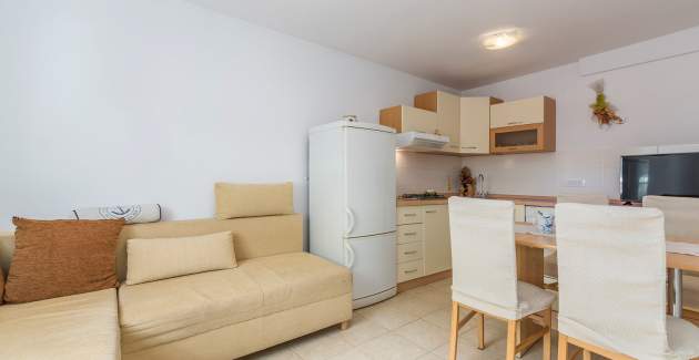 Two-Bedroom Apartment Blazevic I