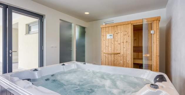 Villa Nada s Bazenom i Saunom