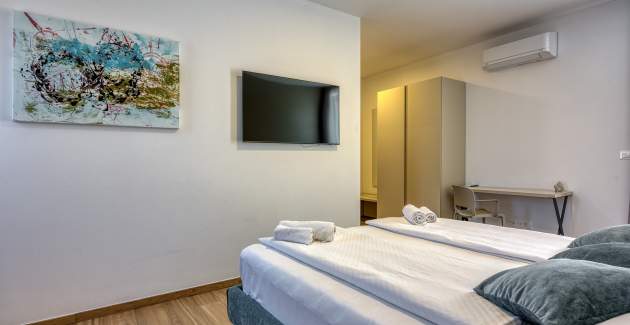 Villa Nada with Private Pool and Sauna