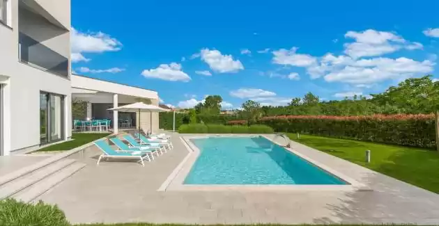 Villa Nada mit Pool und Sauna