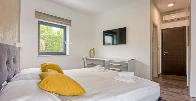 Villa Nada s Bazenom i Saunom