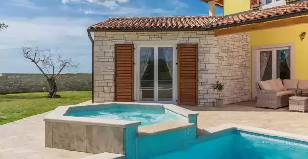 Villa Gardenia s bazenom, vrtom i jacuzzijem