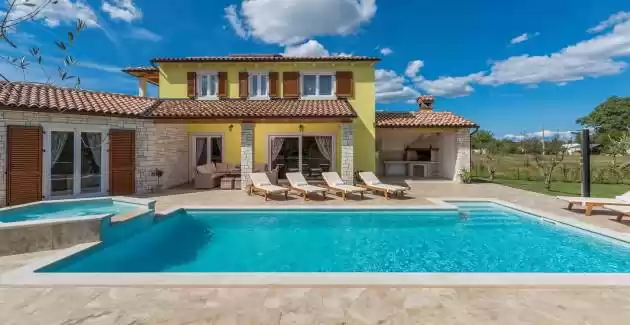 Villa Gardenia s bazenom, vrtom i jacuzzijem