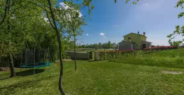 Villa Gardenia s bazenom i vrtom