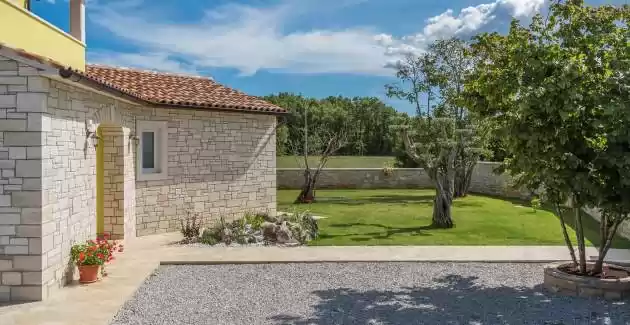 Villa Gardenia s bazenom i vrtom