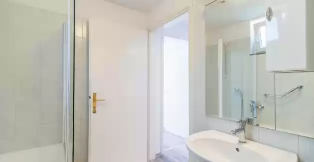 Apartman Kampic 1 s pogledom na vrt