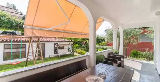 Apartment Kampic 2 with Terrace