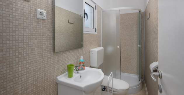 Holiday House Jelovci No.4