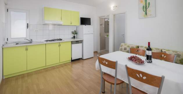 Holiday House Jelovci No.4