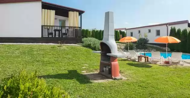 Holiday House Jelovci No.8