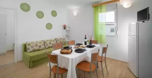 Holiday House Jelovci No.8