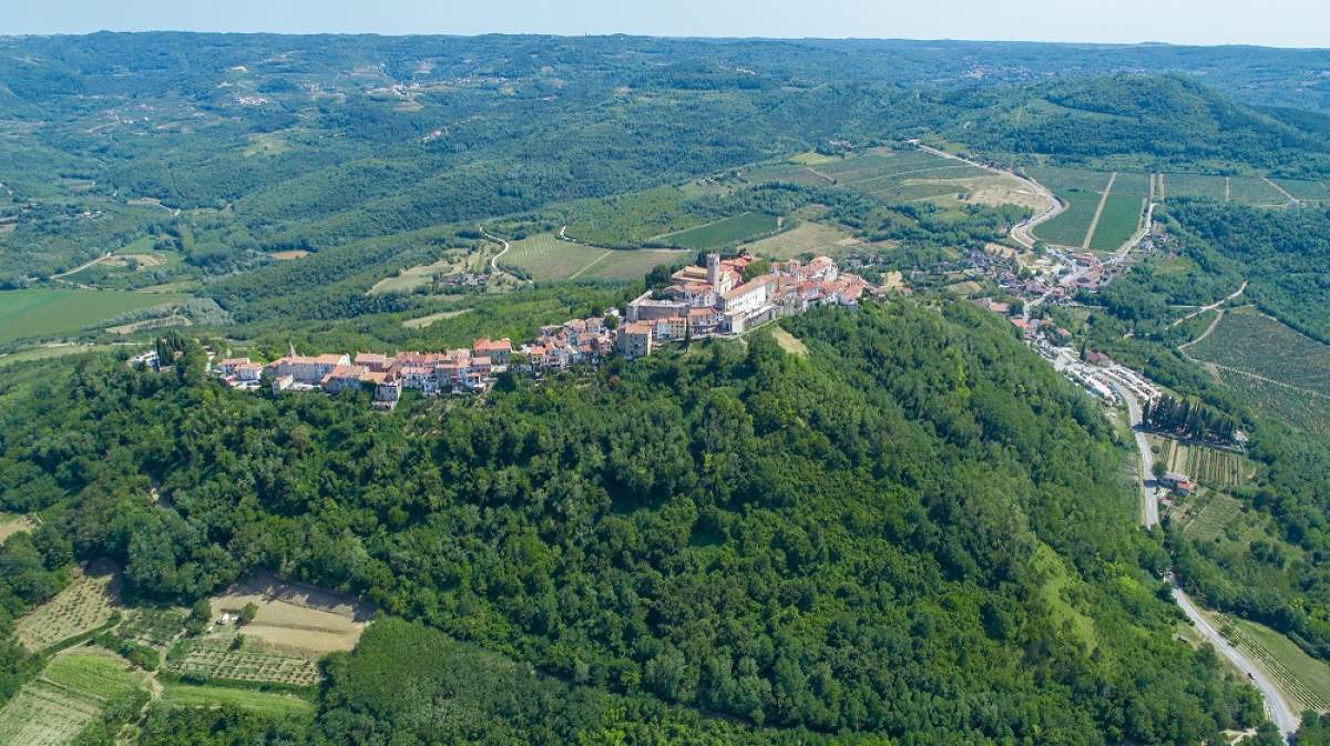 ein Stadt am Hugel