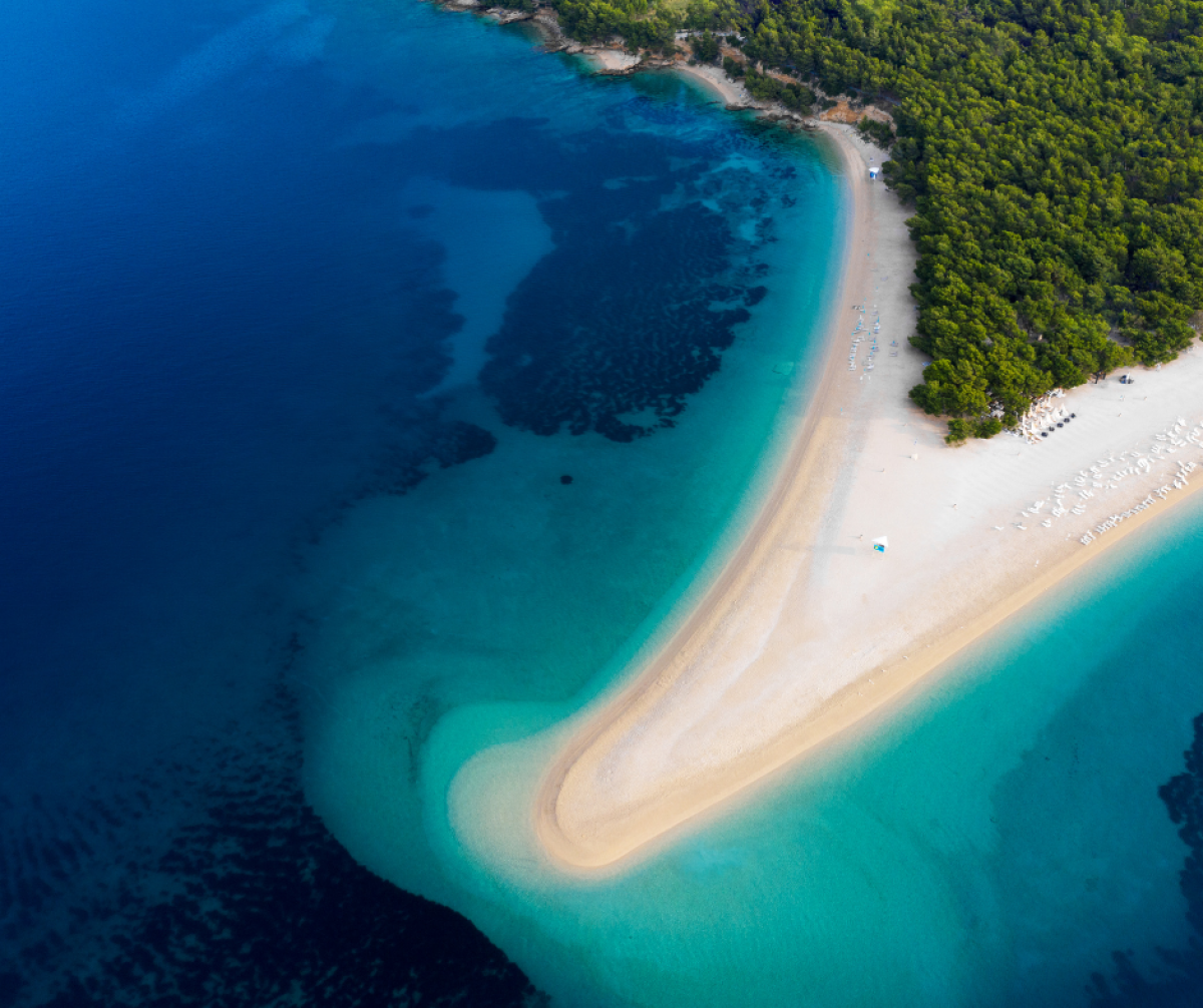 plaža zlatni rt otok brac