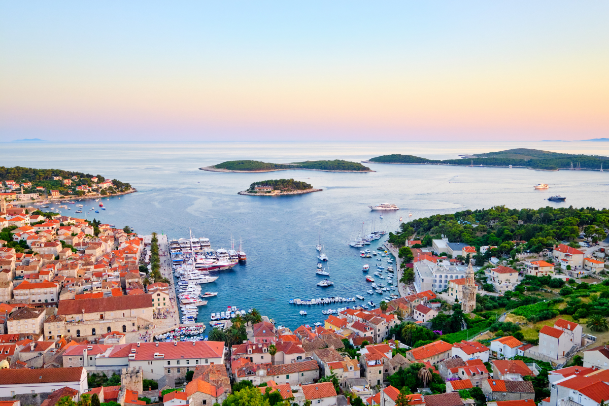 Hvar : A Croatian Paradise Island
