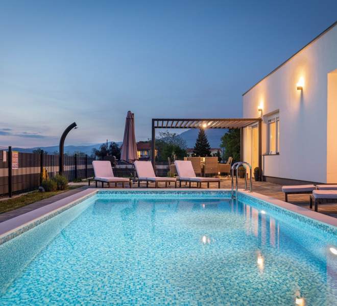 Kleine Ferienhäuser mit Pool, Kroatien