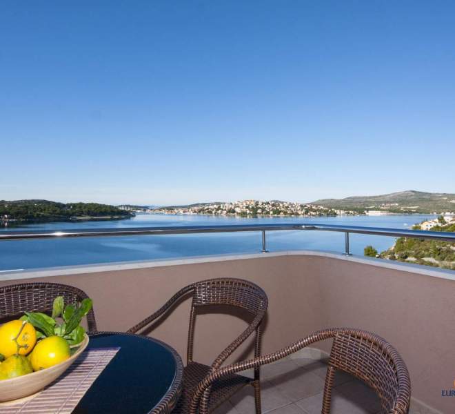 Apartmani u Rogoznici