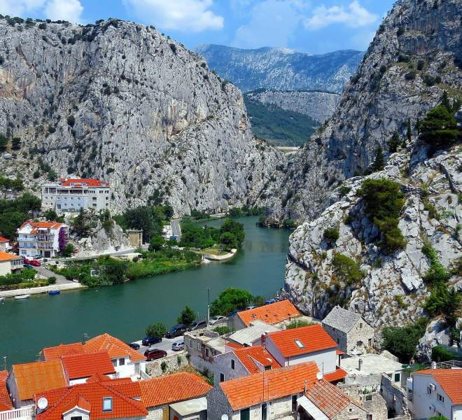 Ferienhaus in Omiš mit Pool