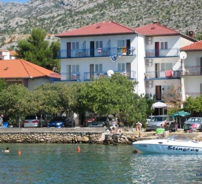Apartments in Starigrad