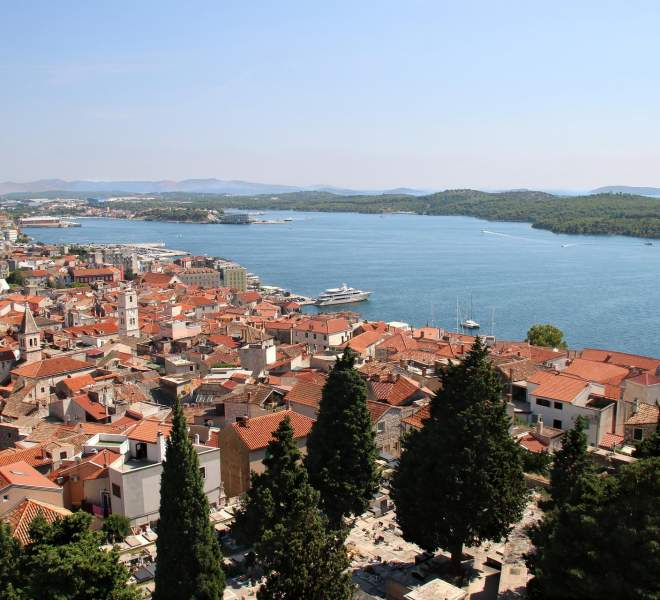 Ferienhaus in Vodice-Šibenik mit Pool