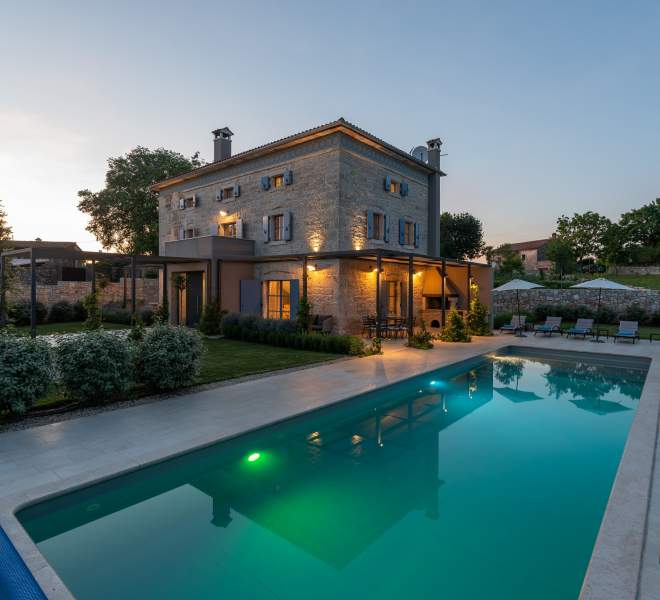 Villas with heated pool in Croatia