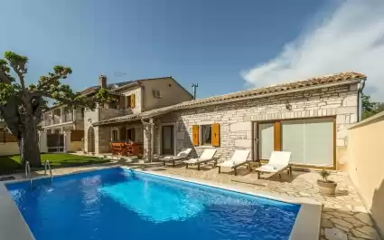 Ferienhaus Villa Natale mit eigenem Pool und Garten