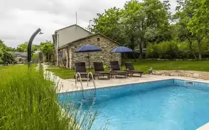 Attractive stone Villa M-Mate with pool - Privacy Guaranteed