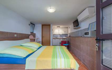Studio-Apartment Tiha Luna A3