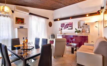 Apartments Lara due Camere 4