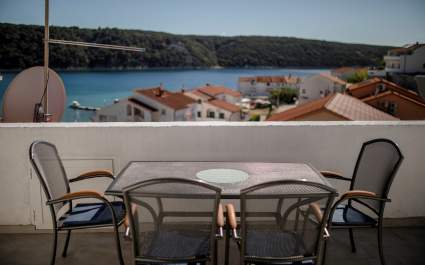 Appartamenti Korina / Appartamento A3 con balcone e vista mare - Isola di Rab
