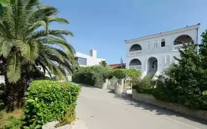 Ferienwohnung Lila in Villa Udovicic - Pjescana Uvala