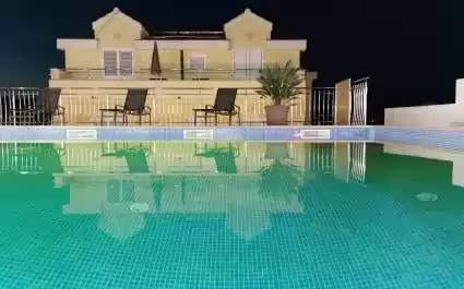 Apartments Luna with Pool - Alice A7, Ciovo