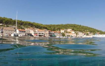 Apartment Nada A1 mit zwei Schlafzimmern - Insel Žirje