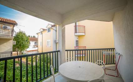 Studio-Apartment Grulovic Yellow - Vodice