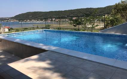 Apartment Lapida A2 with pool, Island of Rab