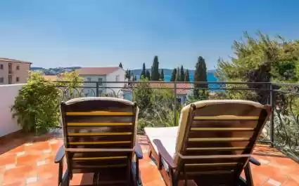 Villa Emerald with Sauna and Whirlpool - Okrug Gornji