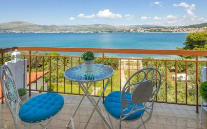 Beachfront Apartments / Appartamento B - Okrug Gornji
