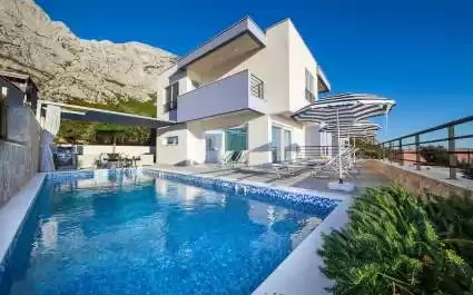 Luxusvilla Geminus 1 mit privatem Pool in Makarska