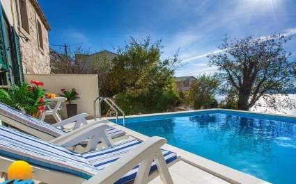 Villa Maja con piscina privata a Tucepi