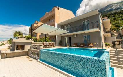 Apartment Stanko mit Pool in Makarska