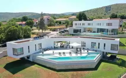 Villa di lusso Blue con piscina riscaldata a Imotski