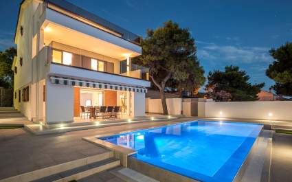 Villa Casa del Capitano con piscina privata vicino a Trogir