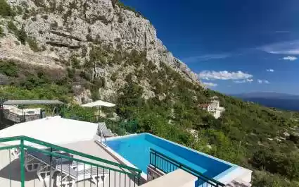 Villa Makar con piscina privata in Makarska