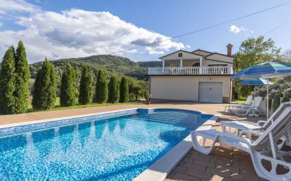 Maria Buzet 1 with Shared Pool