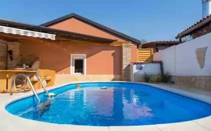 Casa vacanze Danny con Piscina