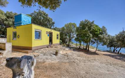 Cottage direttamente sulla spiaggia di Kavran
