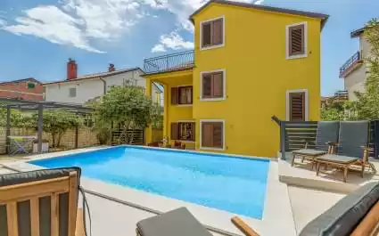 Holiday House Ljubas with private heated pool