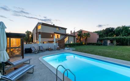 APP Sandro mit Pool A3
