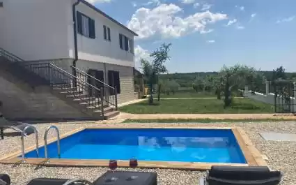App in Casa Cerin with Private Pool