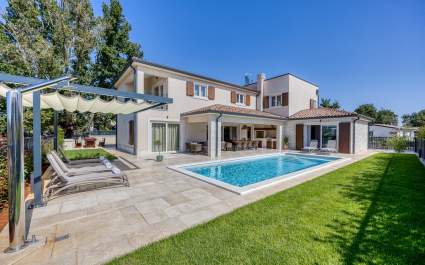 Luxury Villa Blagdan