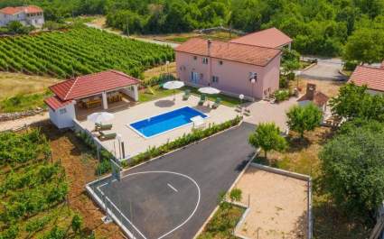 Villa Luka near Imotski, private pool